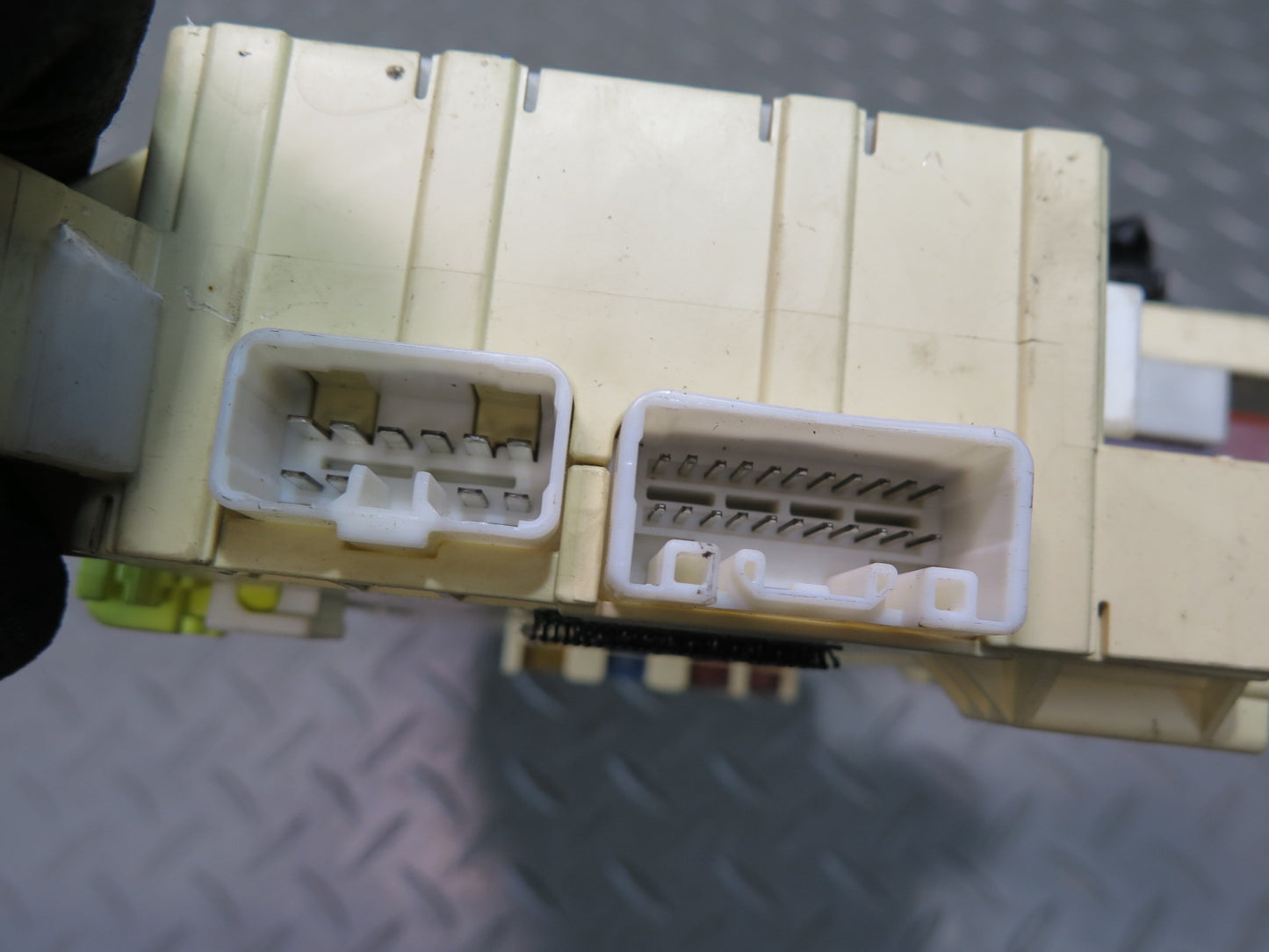 02-05 Lexus Z40 SC430 Front Right Dashboard Fuse Box Module OEM