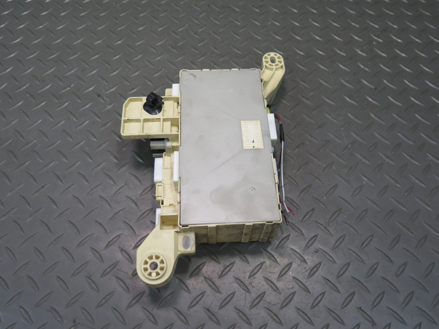 02-05 Lexus Z40 SC430 Front Right Dashboard Fuse Box Module OEM