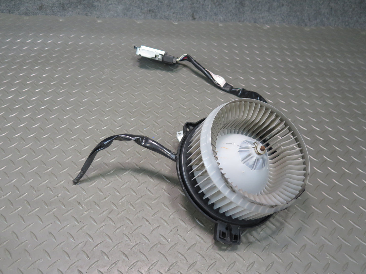 02-10 Lexus Z40 SC430 Hvac A/C Heater Blower Motor Fan w Control Module OEM