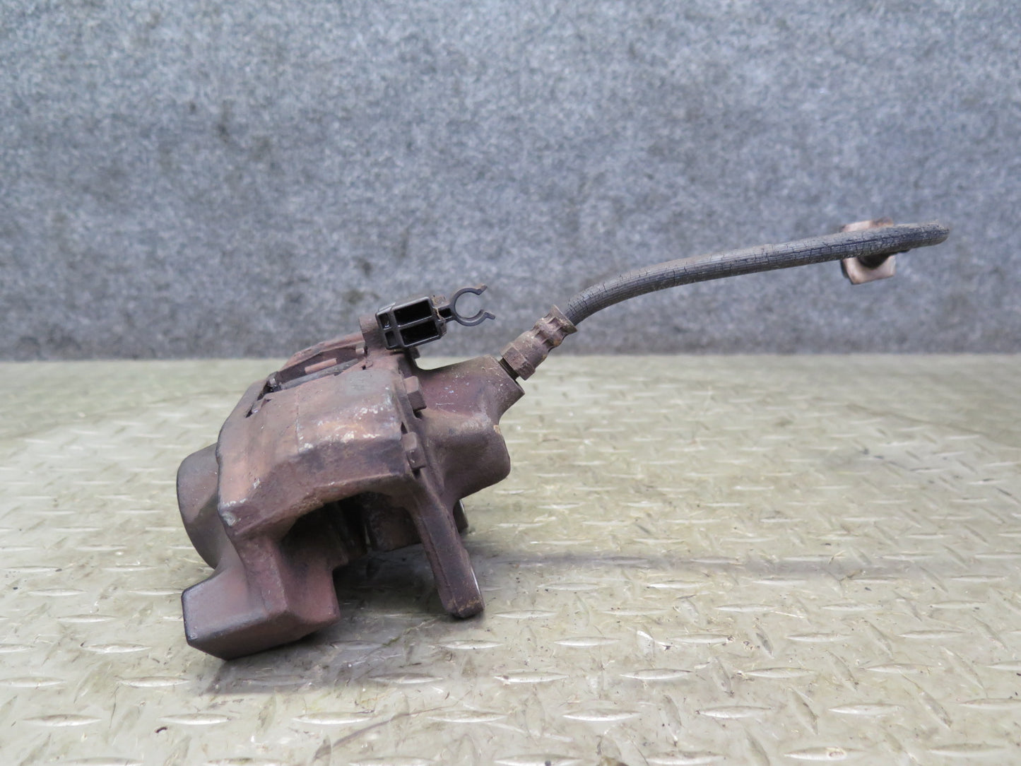 96-98 Mercedes R129 Sl-class Set of 2 Rear Left & Right Brake Caliper 91K OEM