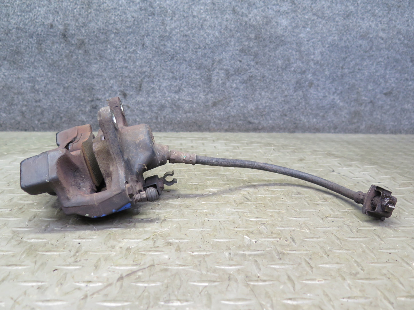 96-98 Mercedes R129 Sl-class Set of 2 Rear Left & Right Brake Caliper 91K OEM