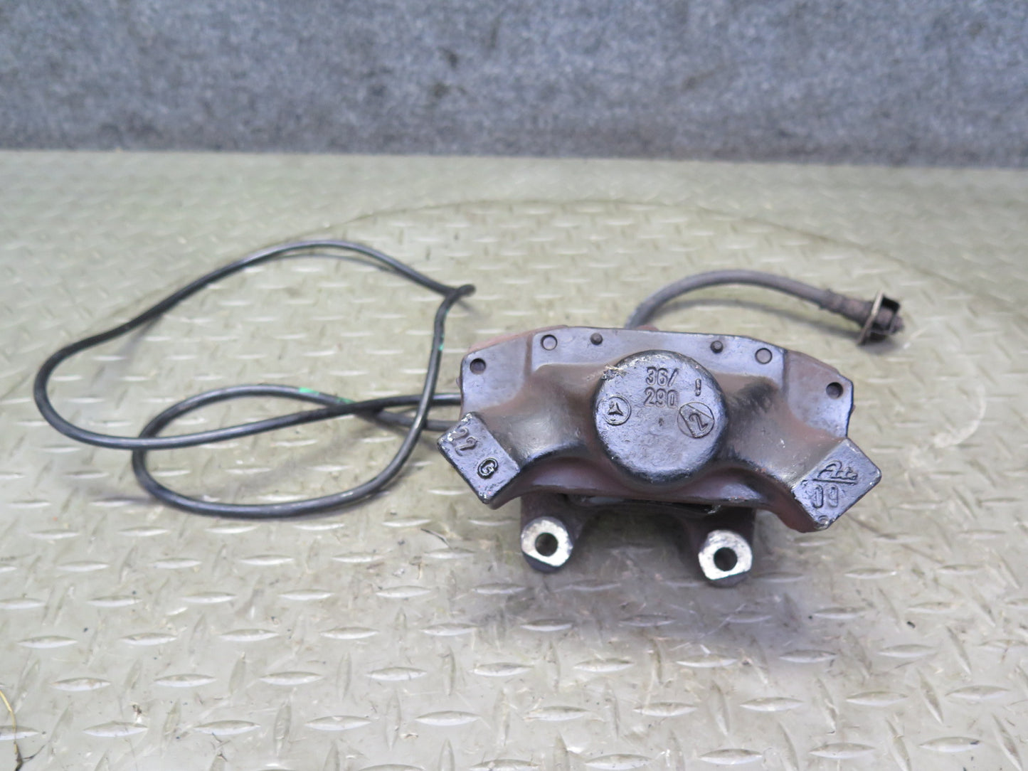 96-98 Mercedes R129 Sl-class Set of 2 Rear Left & Right Brake Caliper 91K OEM