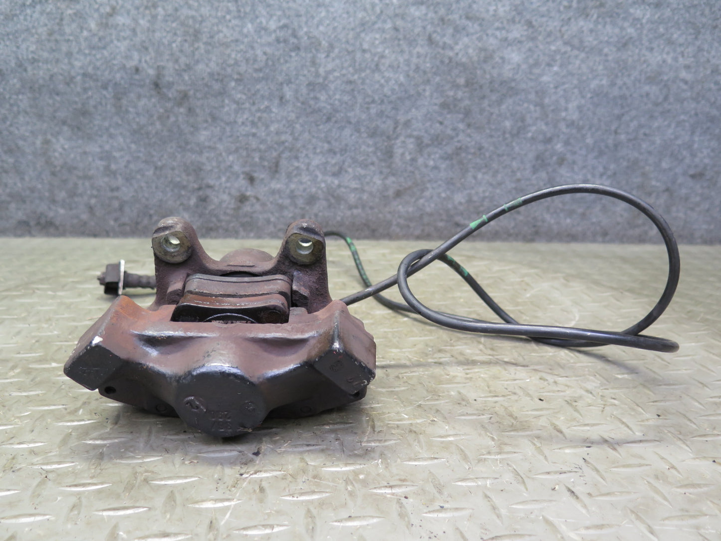 96-98 Mercedes R129 Sl-class Set of 2 Rear Left & Right Brake Caliper 91K OEM