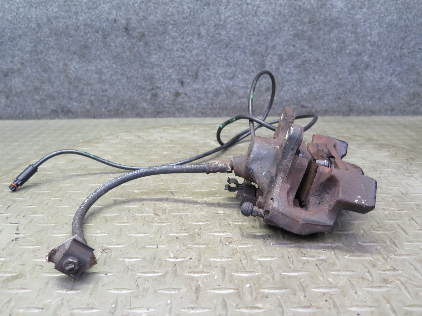 96-98 Mercedes R129 Sl-class Set of 2 Rear Left & Right Brake Caliper 91K OEM