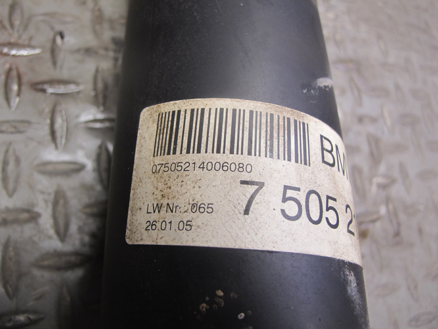 04-06 BMW E46 330i 330ci RWD A/T Rear Driveshaft Drive Shaft 116K 7505214 OEM