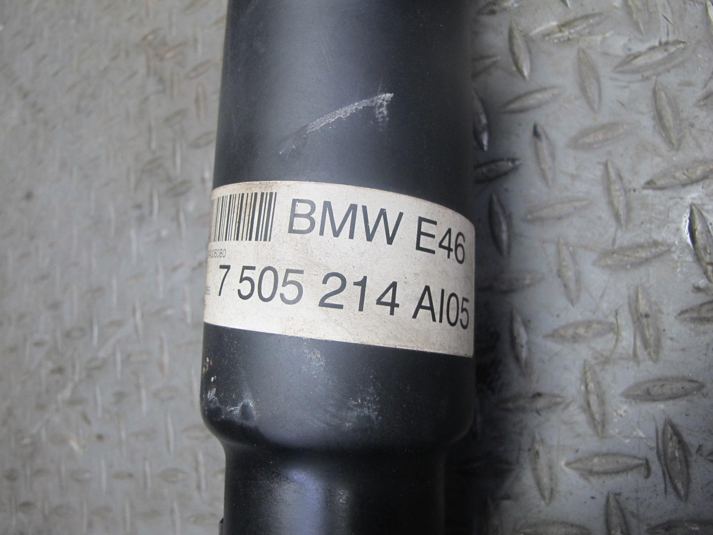 04-06 BMW E46 330i 330ci RWD A/T Rear Driveshaft Drive Shaft 116K 7505214 OEM