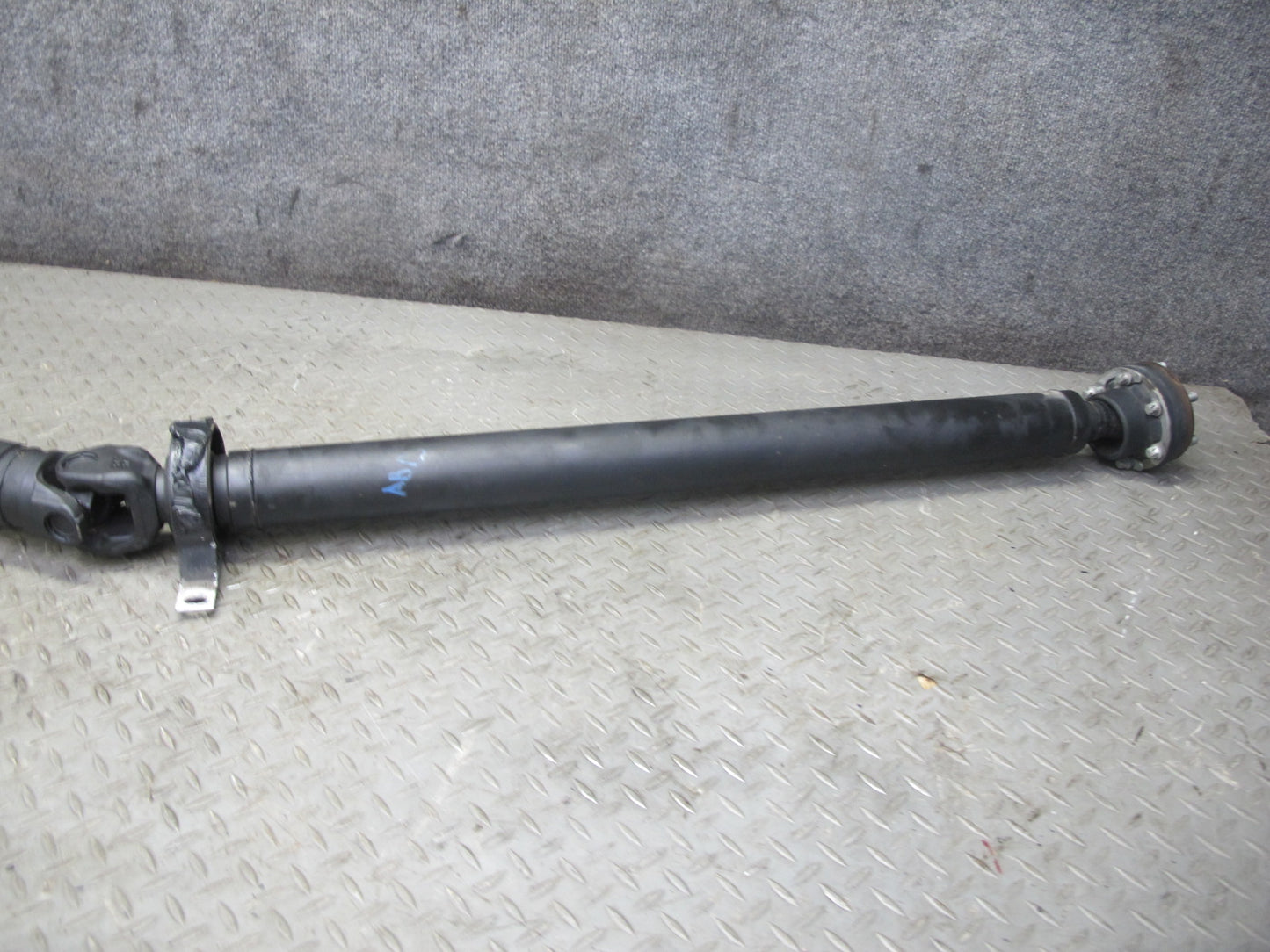 04-06 BMW E46 330i 330ci RWD A/T Rear Driveshaft Drive Shaft 116K 7505214 OEM