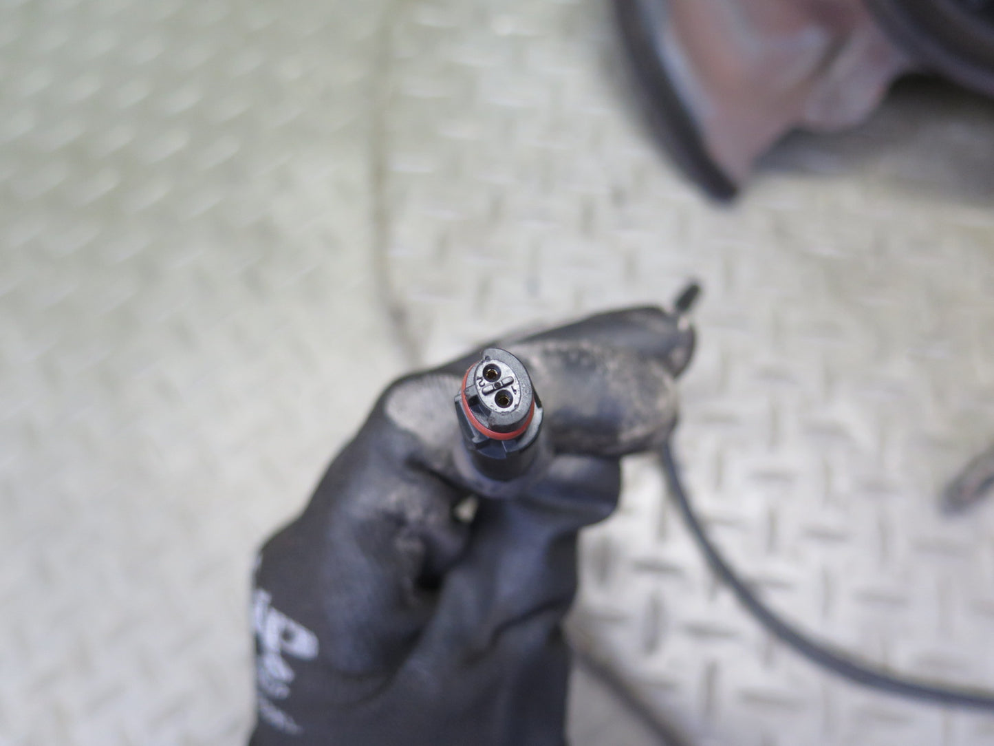 96-02 Mercedes R129 Sl-class Rear Left Spindle Knuckle Wheel Hub Bearing OEM