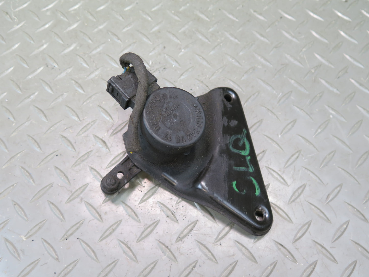 94-02 Mercedes R129 Sl-class Rear Suspension Height Level Sensor OEM