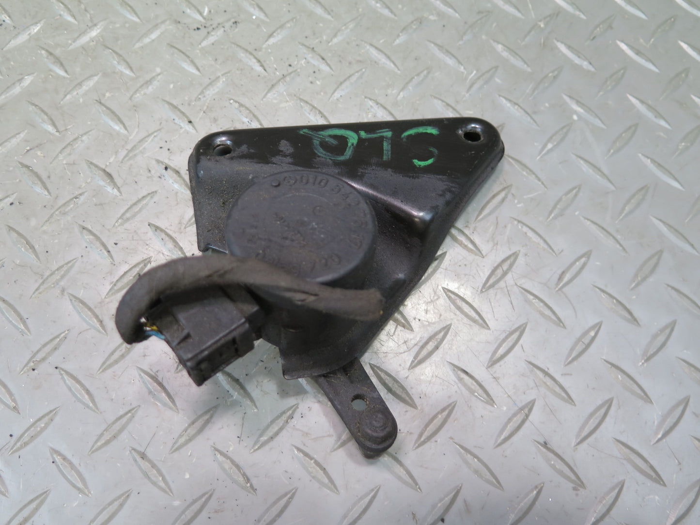 94-02 Mercedes R129 Sl-class Rear Suspension Height Level Sensor OEM