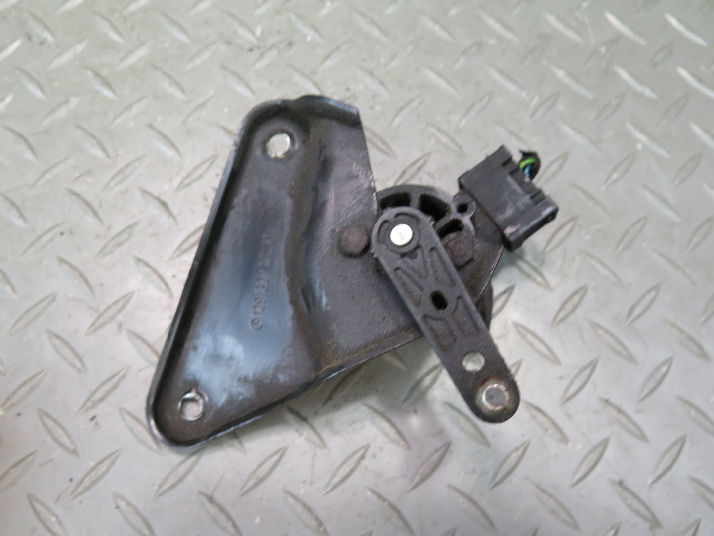 94-02 Mercedes R129 Sl-class Rear Suspension Height Level Sensor OEM