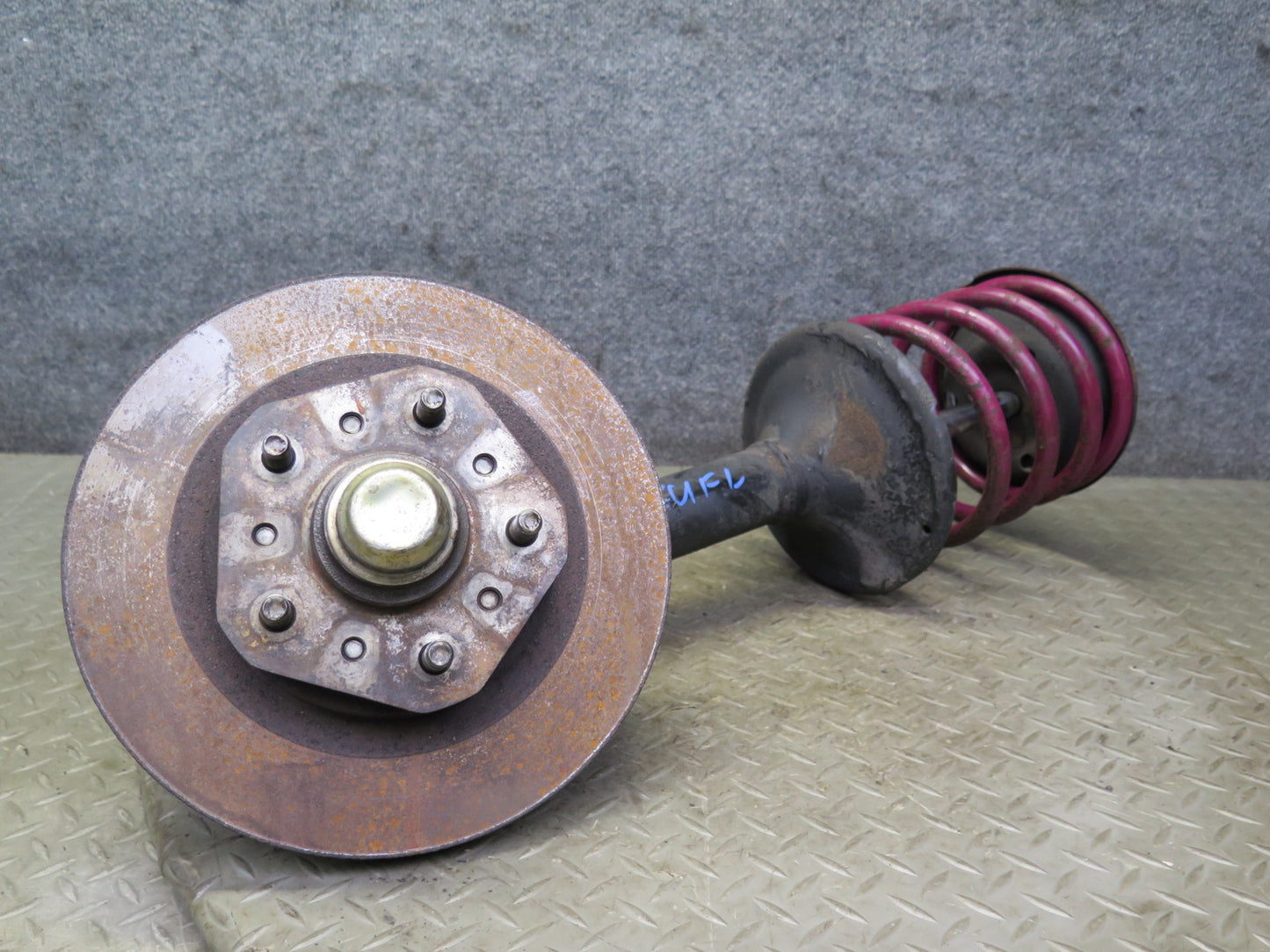 84-86 Nissan Z31 300ZX NON Turbo Front Left Shock Absorber Wheel Hub OEM