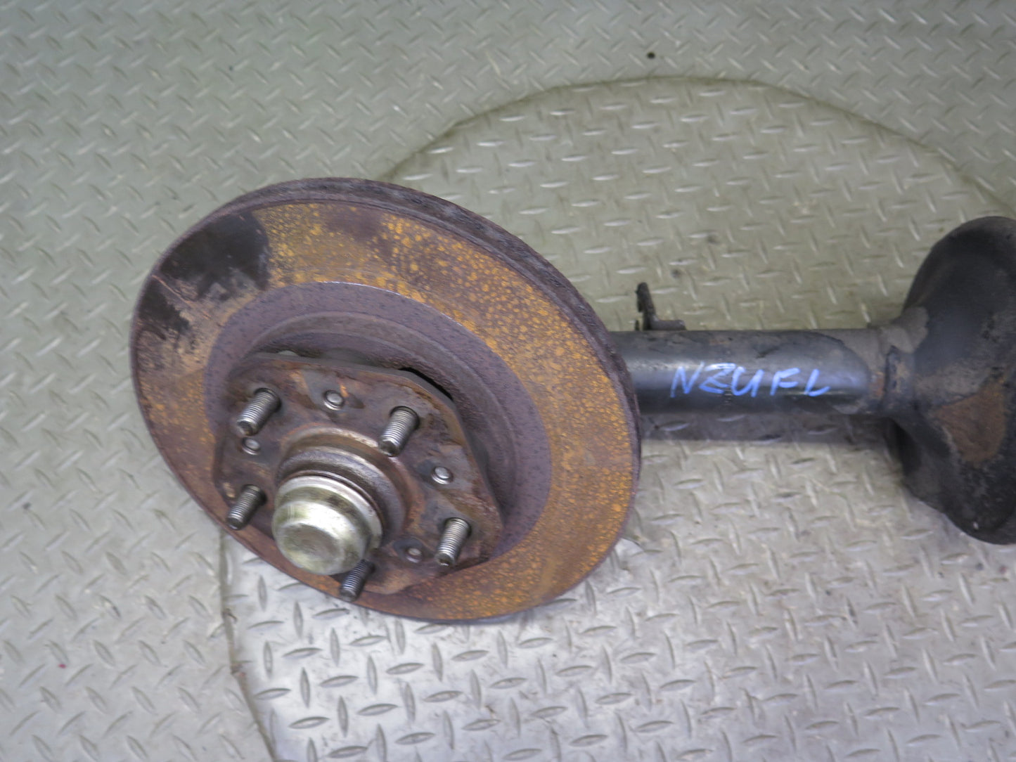 84-86 Nissan Z31 300ZX NON Turbo Front Left Shock Absorber Wheel Hub OEM