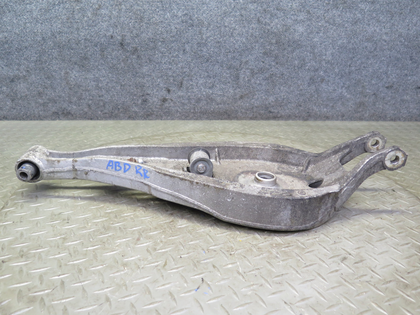 01-06 BMW E46 330ci RWD Set of 2 Rear Right Upper & Lower Control Arm 116K OEM