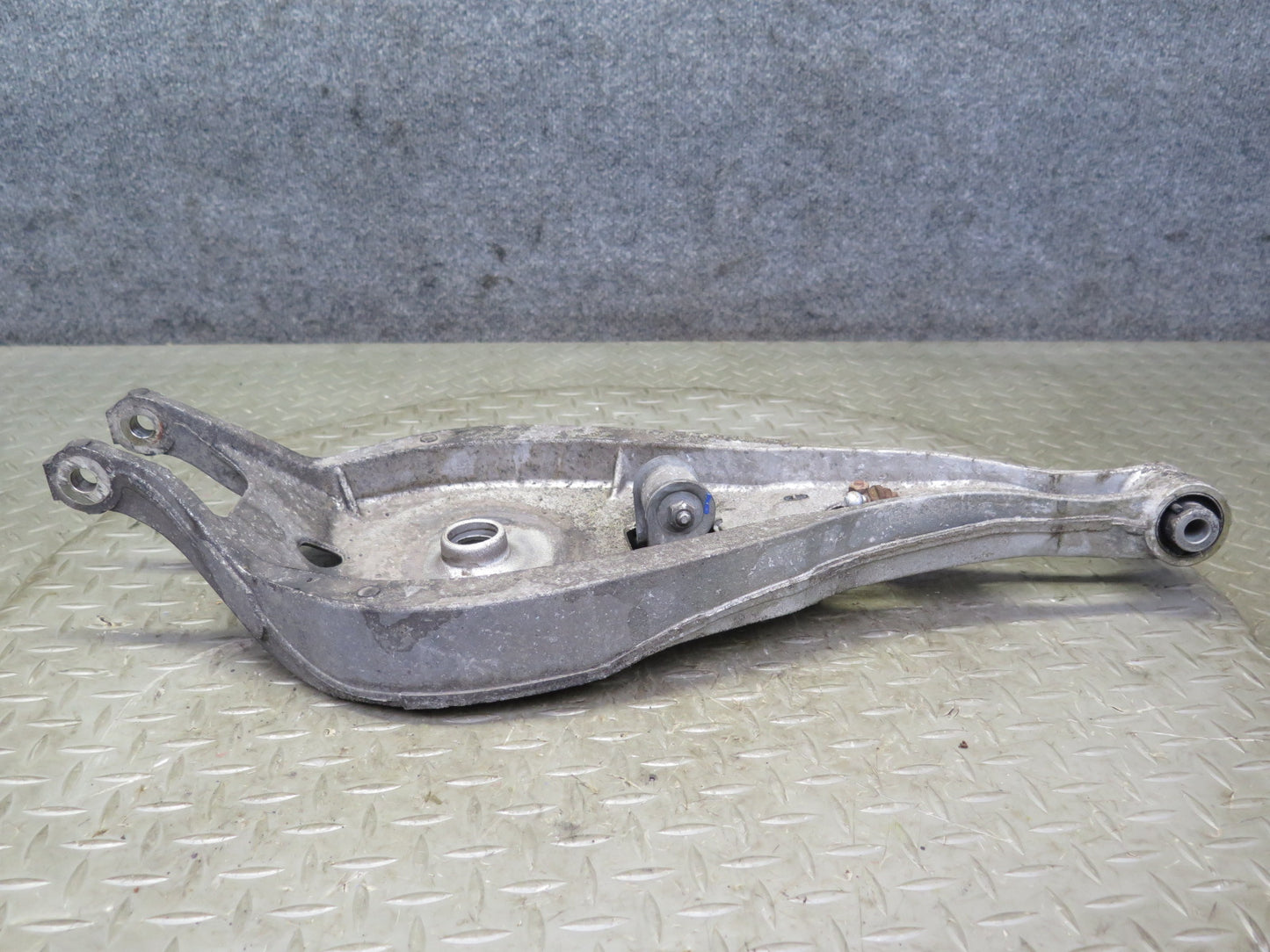 01-06 BMW E46 330ci RWD Set of 2 Rear Right Upper & Lower Control Arm 116K OEM