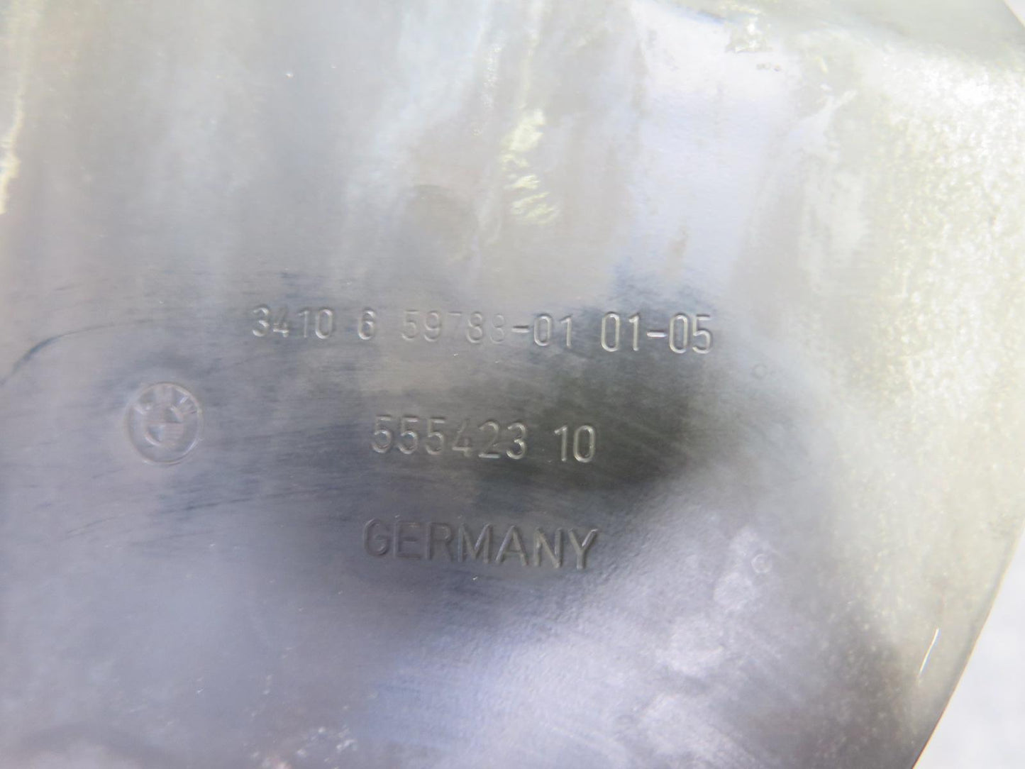 02-06 BMW E46 330i 330ci RWD Front Right Spindle Knuckle Wheel Hub Bearing OEM