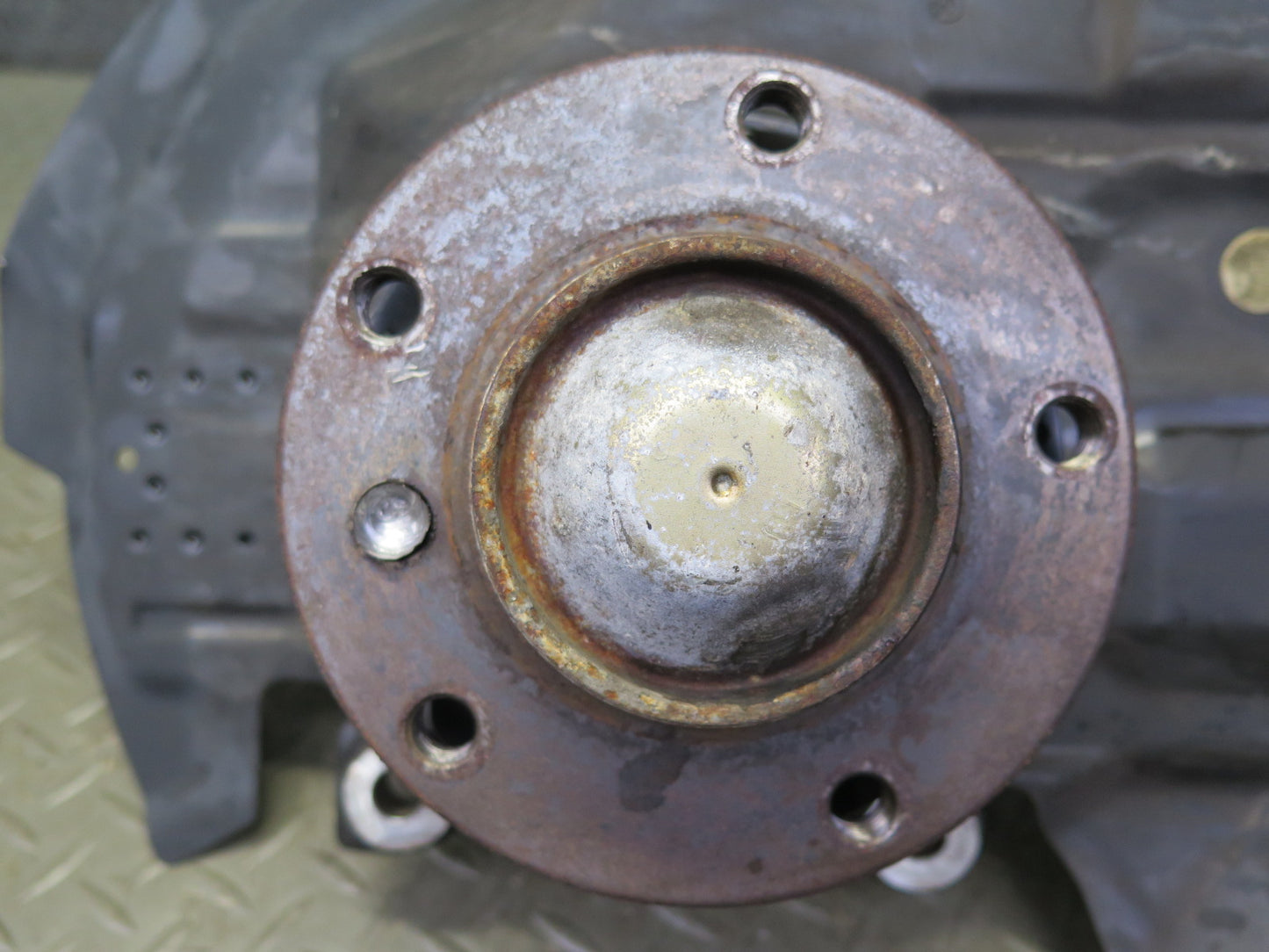 02-06 BMW E46 330i 330ci RWD Front Right Spindle Knuckle Wheel Hub Bearing OEM