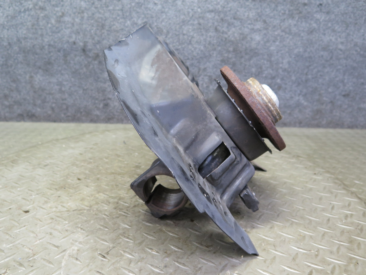 02-06 BMW E46 330i 330ci RWD Front Right Spindle Knuckle Wheel Hub Bearing OEM