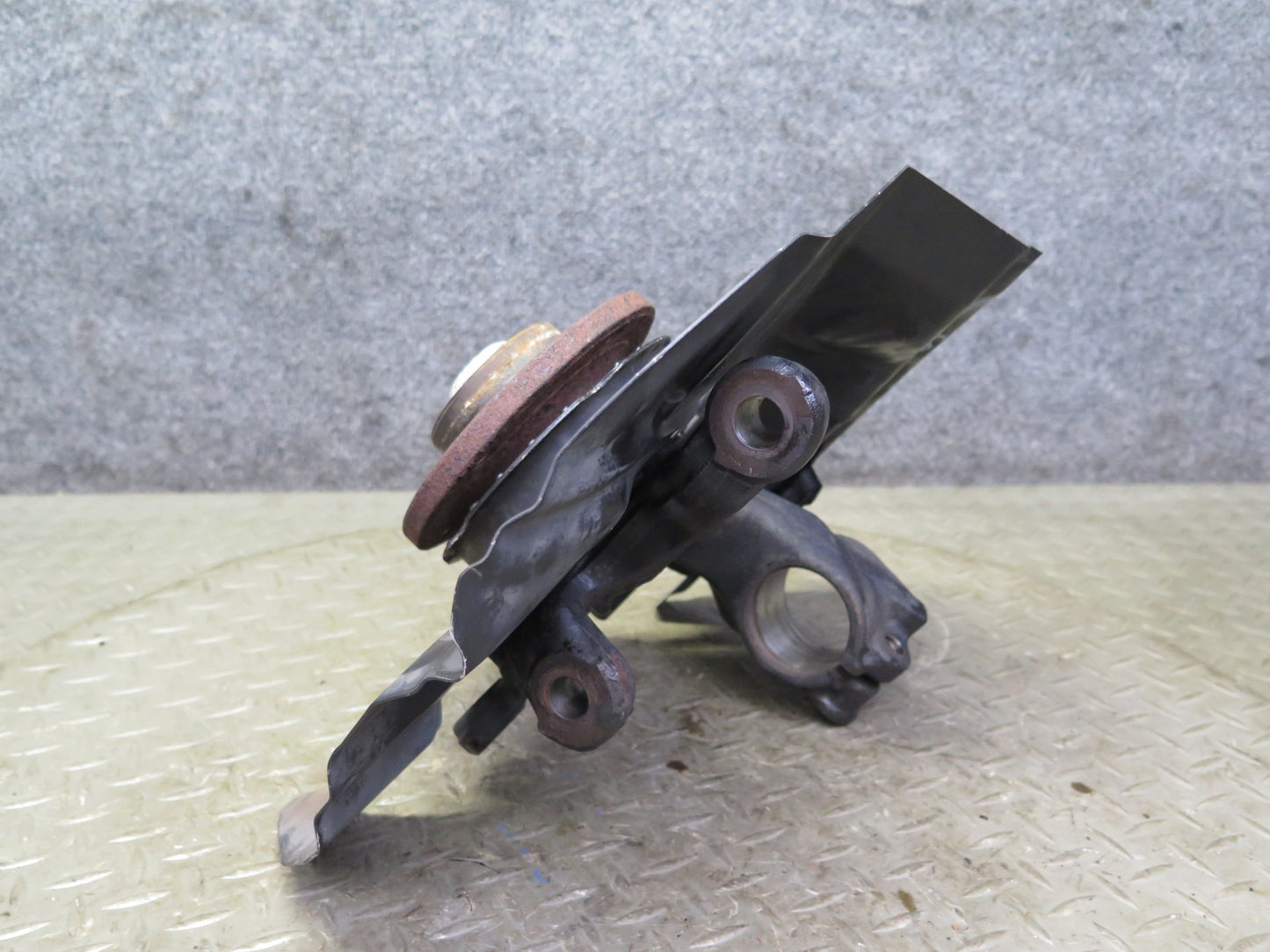 02-06 BMW E46 330i 330ci RWD Front Right Spindle Knuckle Wheel Hub Bearing OEM