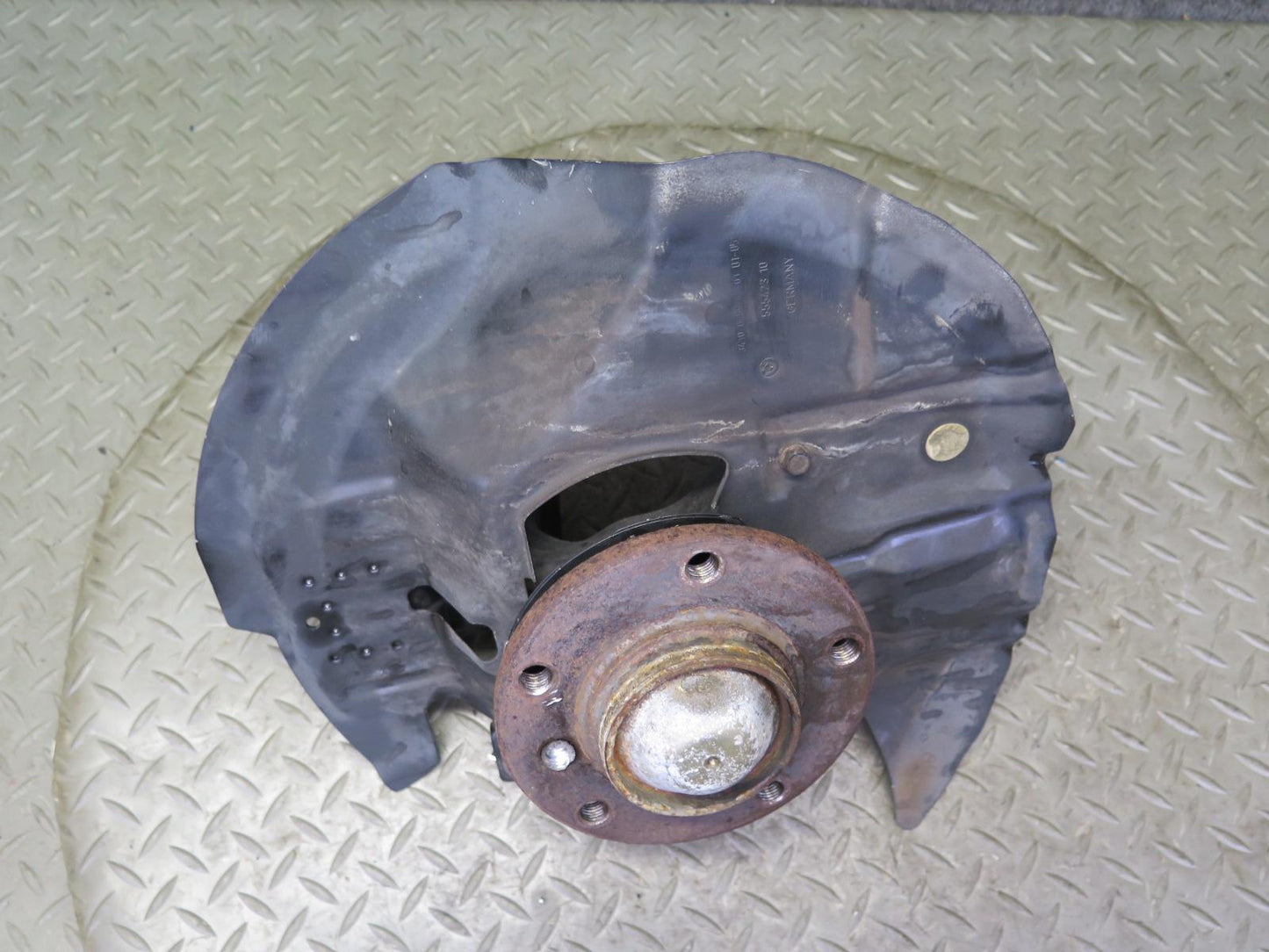 02-06 BMW E46 330i 330ci RWD Front Right Spindle Knuckle Wheel Hub Bearing OEM