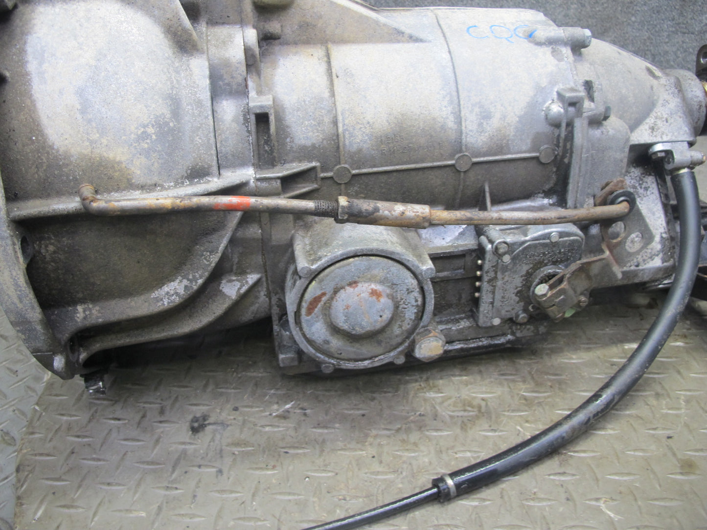 75-76 Mercedes W115 300D 4-SPEED A/T Automatic Transmission Only 14K Miles OEM