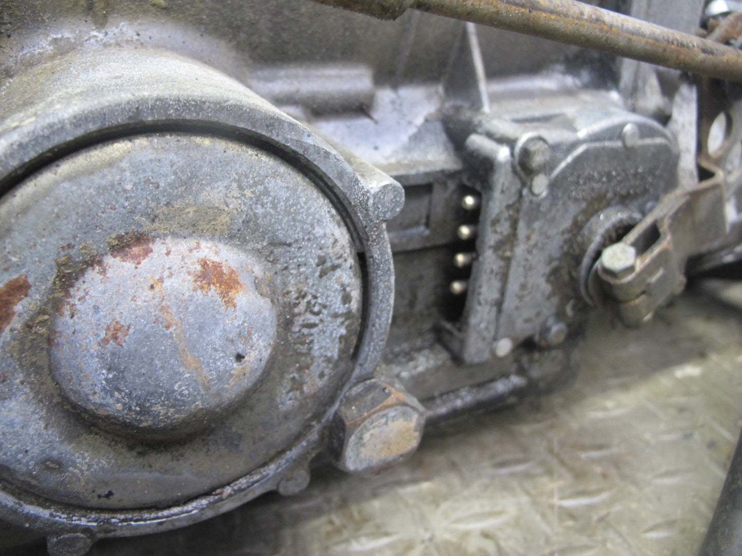 75-76 Mercedes W115 300D 4-SPEED A/T Automatic Transmission Only 14K Miles OEM