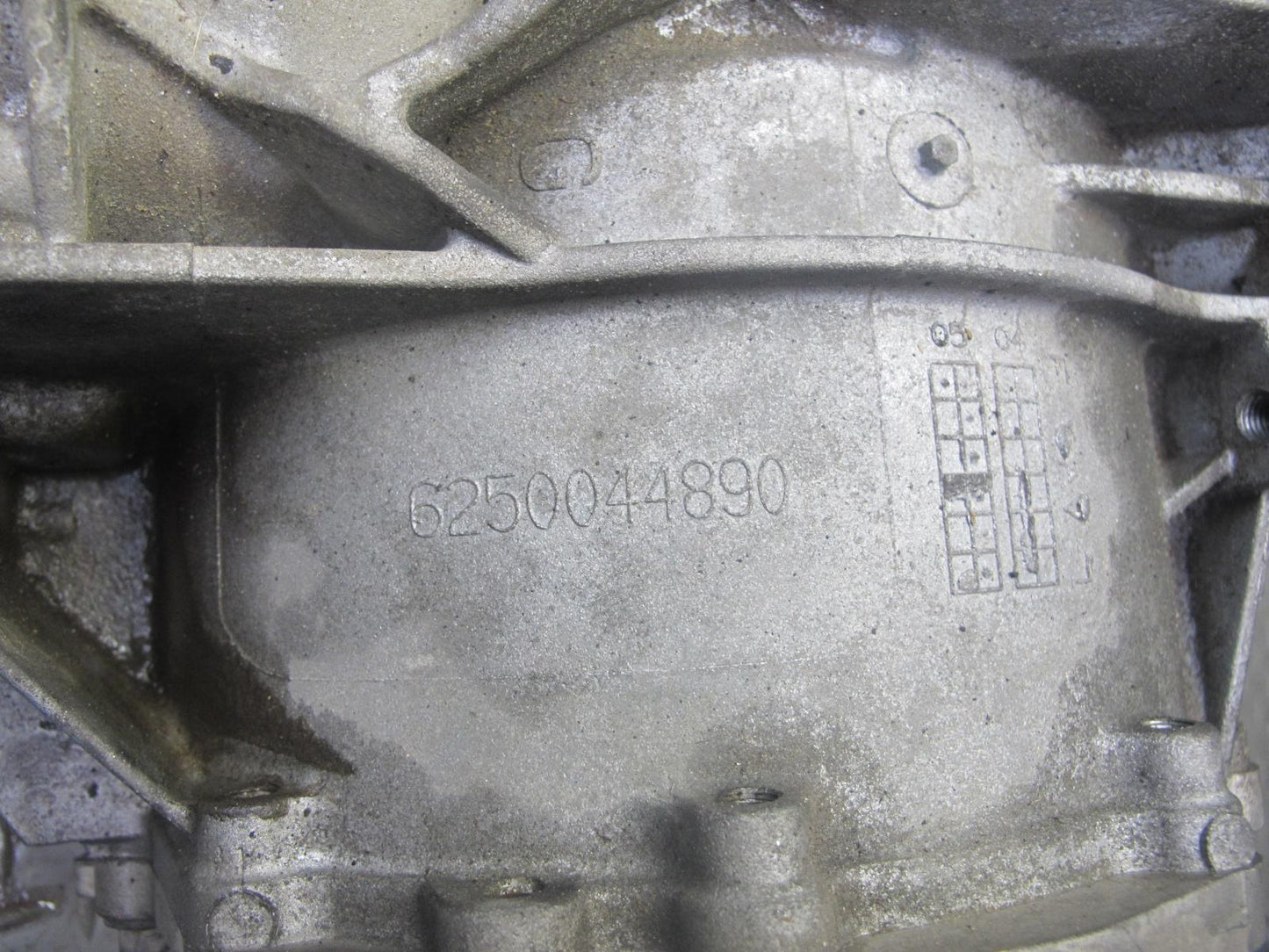 2004-2006 Cadillac XLR 4.6L Rear Differential Axle Carrier Assembly 2.93 Ratio