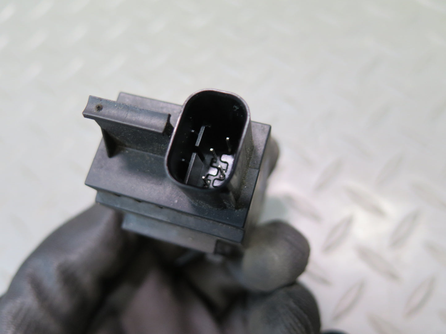 01-06 BMW E46 330ci AUC Interior Air Temperature Quality Sensor OEM