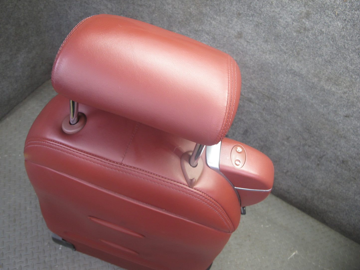 03-08 Mercedes R230 SL55 AMG Set of 2 Front Sport Leather Heat Massage Seat OEM