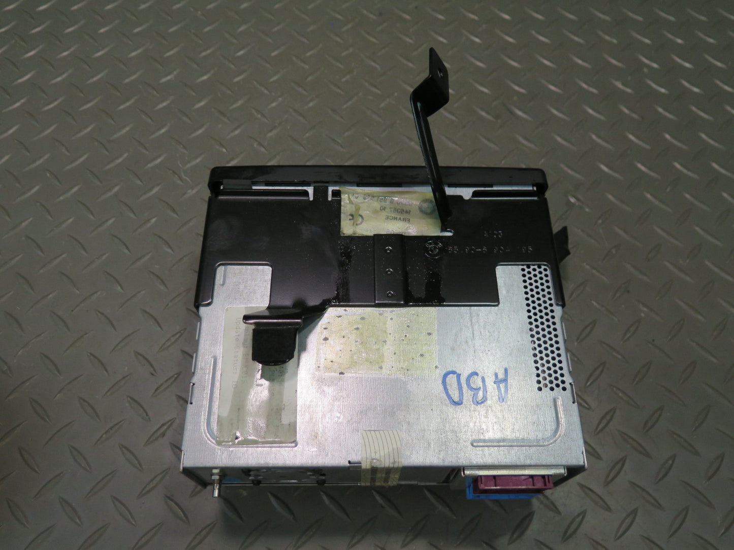 01-06 BMW E46 330ci Navigation System DVD Drive Player W/ Bracket OEM