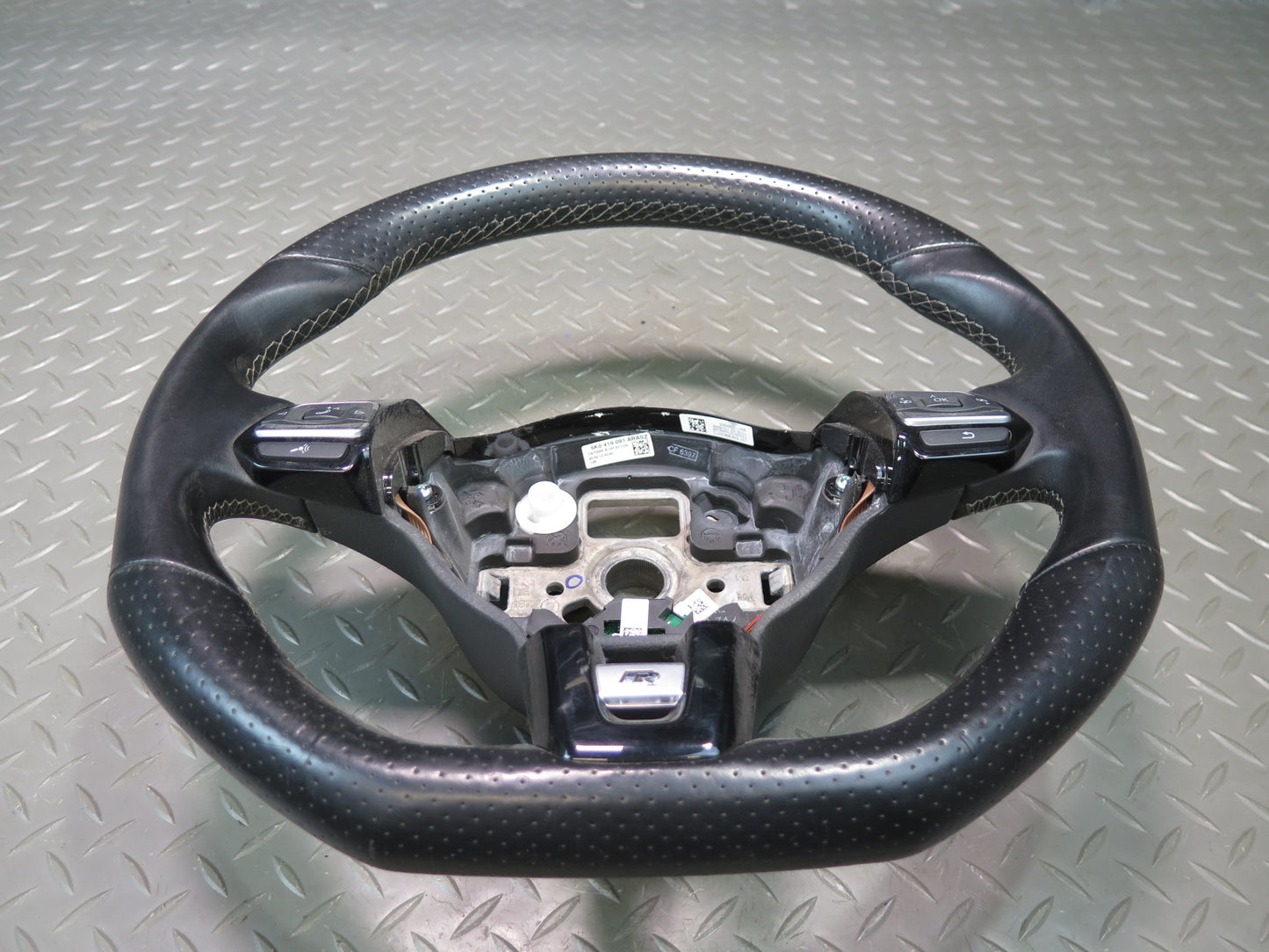 12-13 VW Golf MK6 R Sport Leather Steering Black w Controls 5K0419091ARASZ OEM
