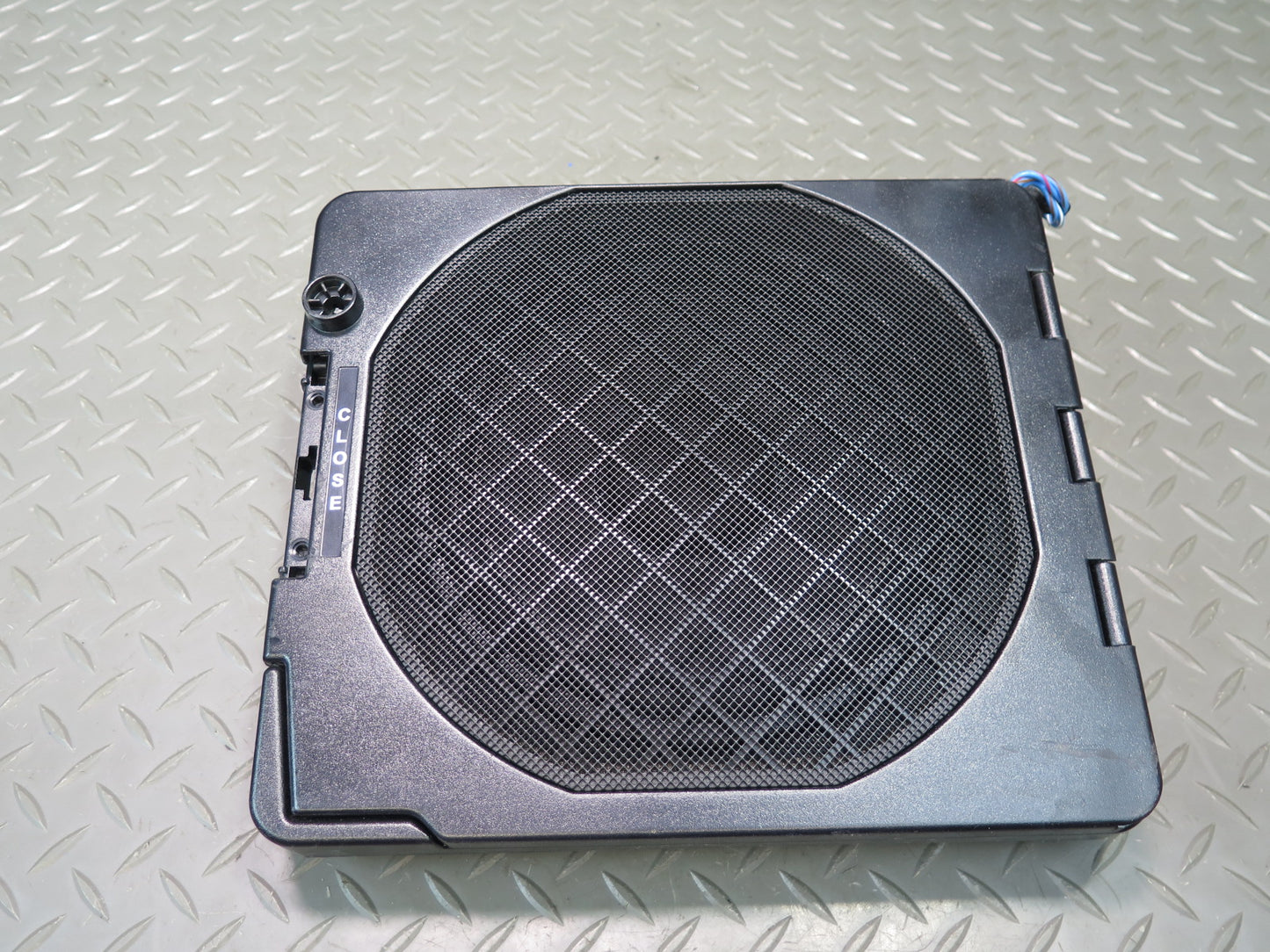 01-06 BMW E46 330ci Convertible Rear Subwoofer Speaker w Cover OEM
