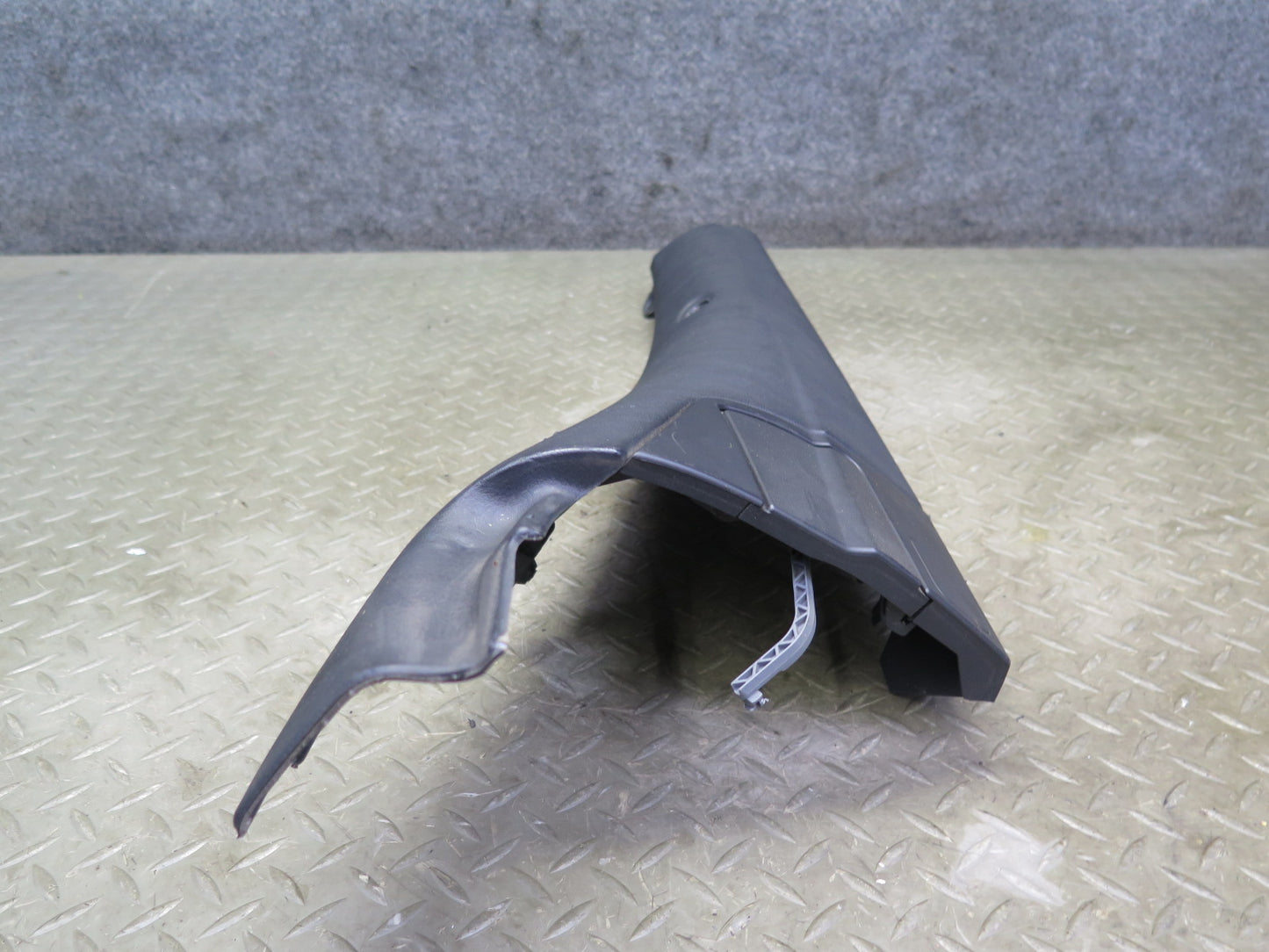 04-06 BMW E46 330ci Convertible Rear Left & Right Lateral Trim Cover Set OEM