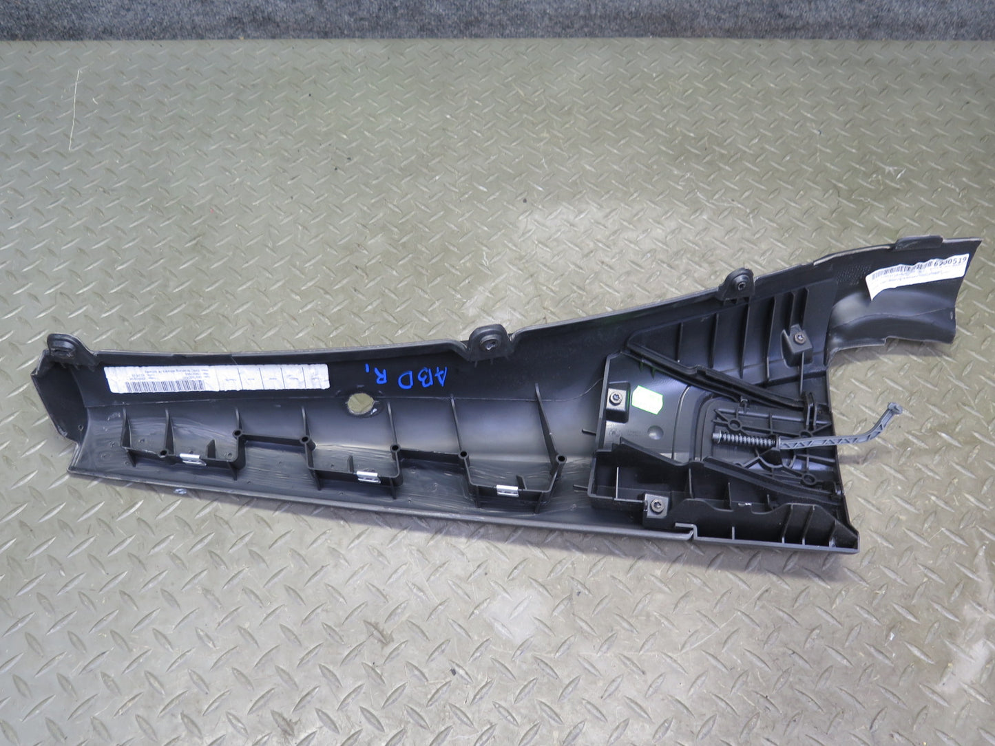 04-06 BMW E46 330ci Convertible Rear Left & Right Lateral Trim Cover Set OEM