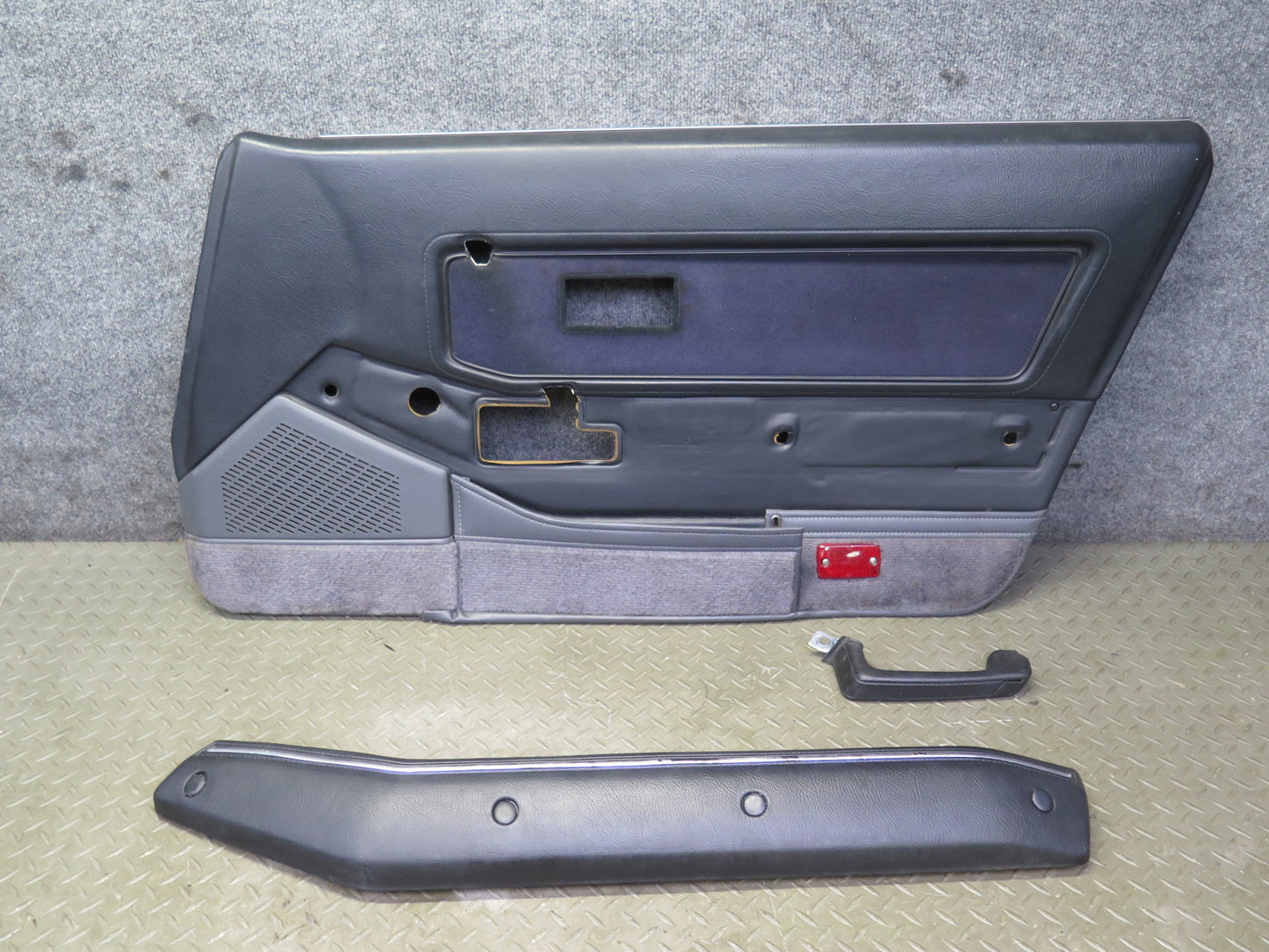 85-89 Nissan Z31 300ZX 2+0 Right Door Interior Trim Cover Panel w Handle Set OEM