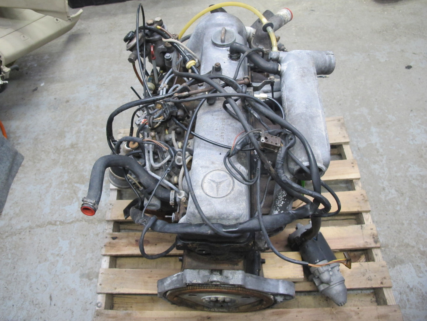 75-76 Mercedes W115 300SD 3.0L Diesel OM617 617.910 Engine Motor Complete 14K