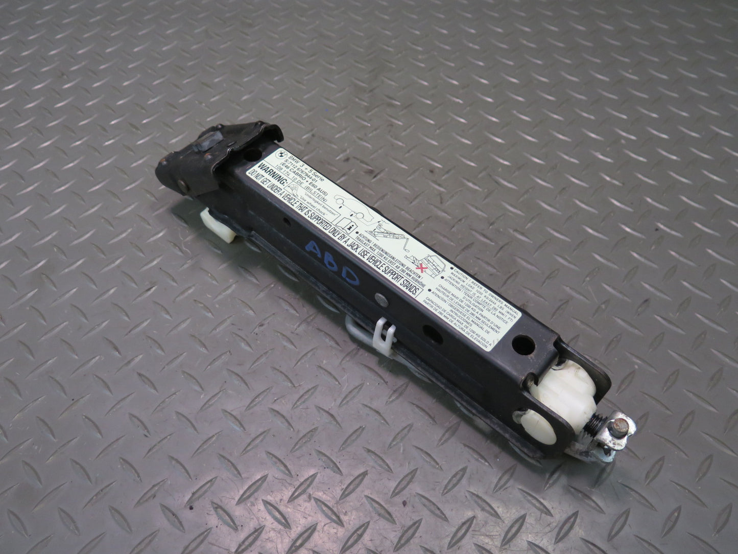01-06 BMW E46 330ci Emergency Spare Tire Lift Jack Tool 6767944 OEM