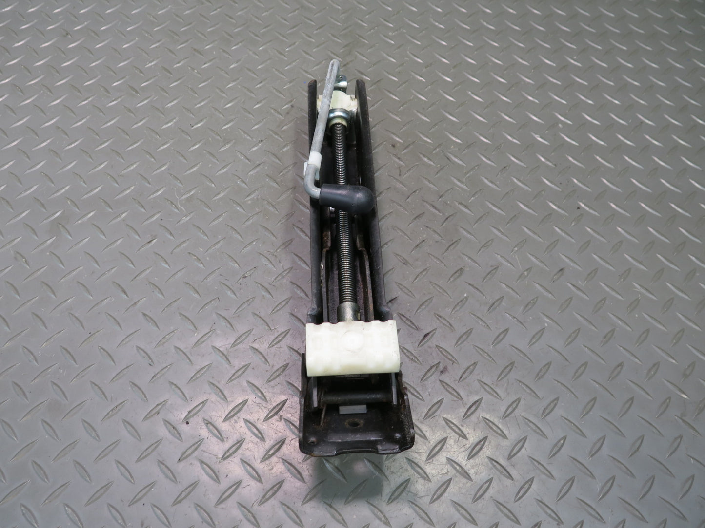 01-06 BMW E46 330ci Emergency Spare Tire Lift Jack Tool 6767944 OEM