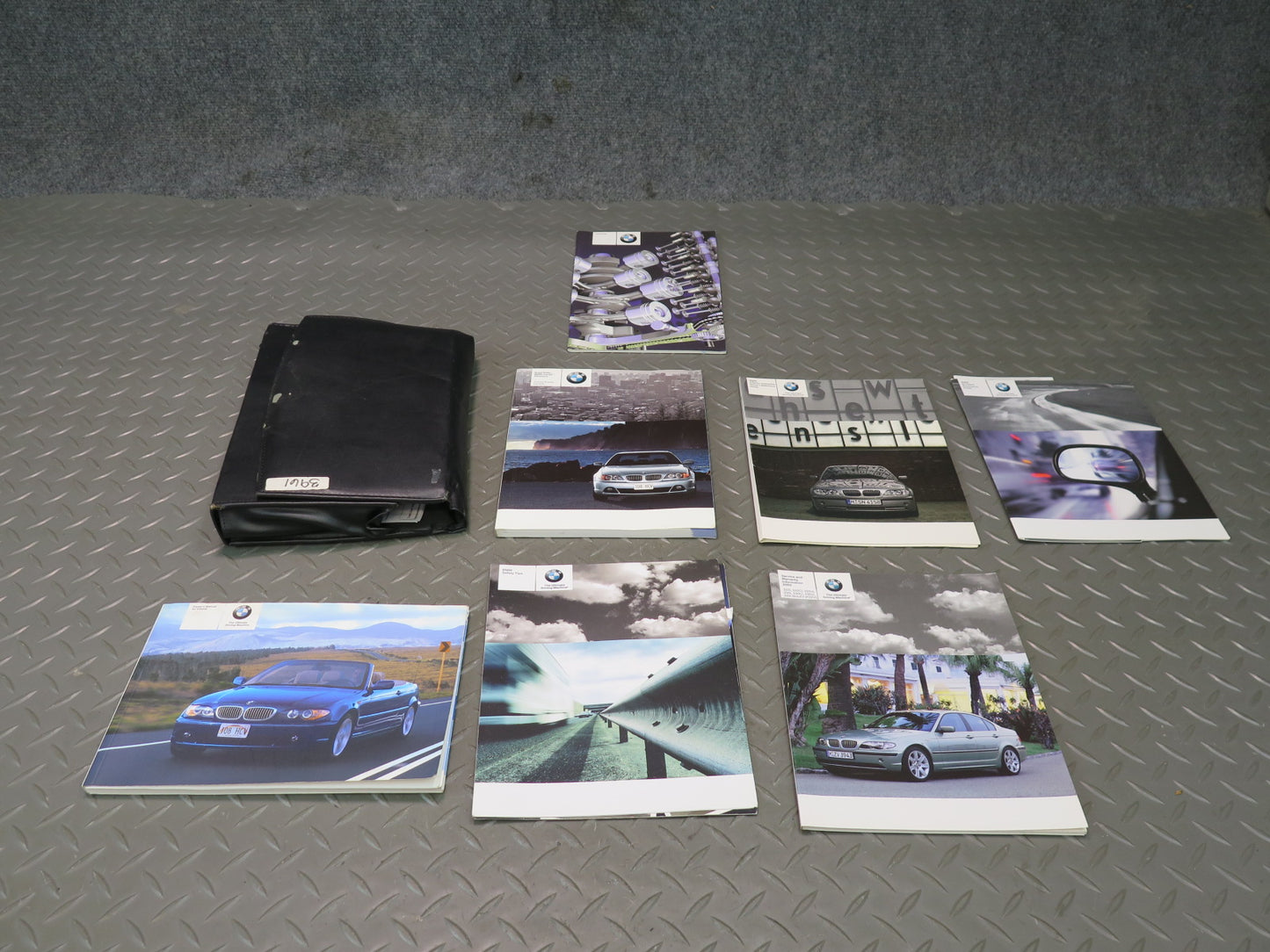 2005 BMW E46 330ci Owners Operator Guide Manual Book Set w Black Case OEM