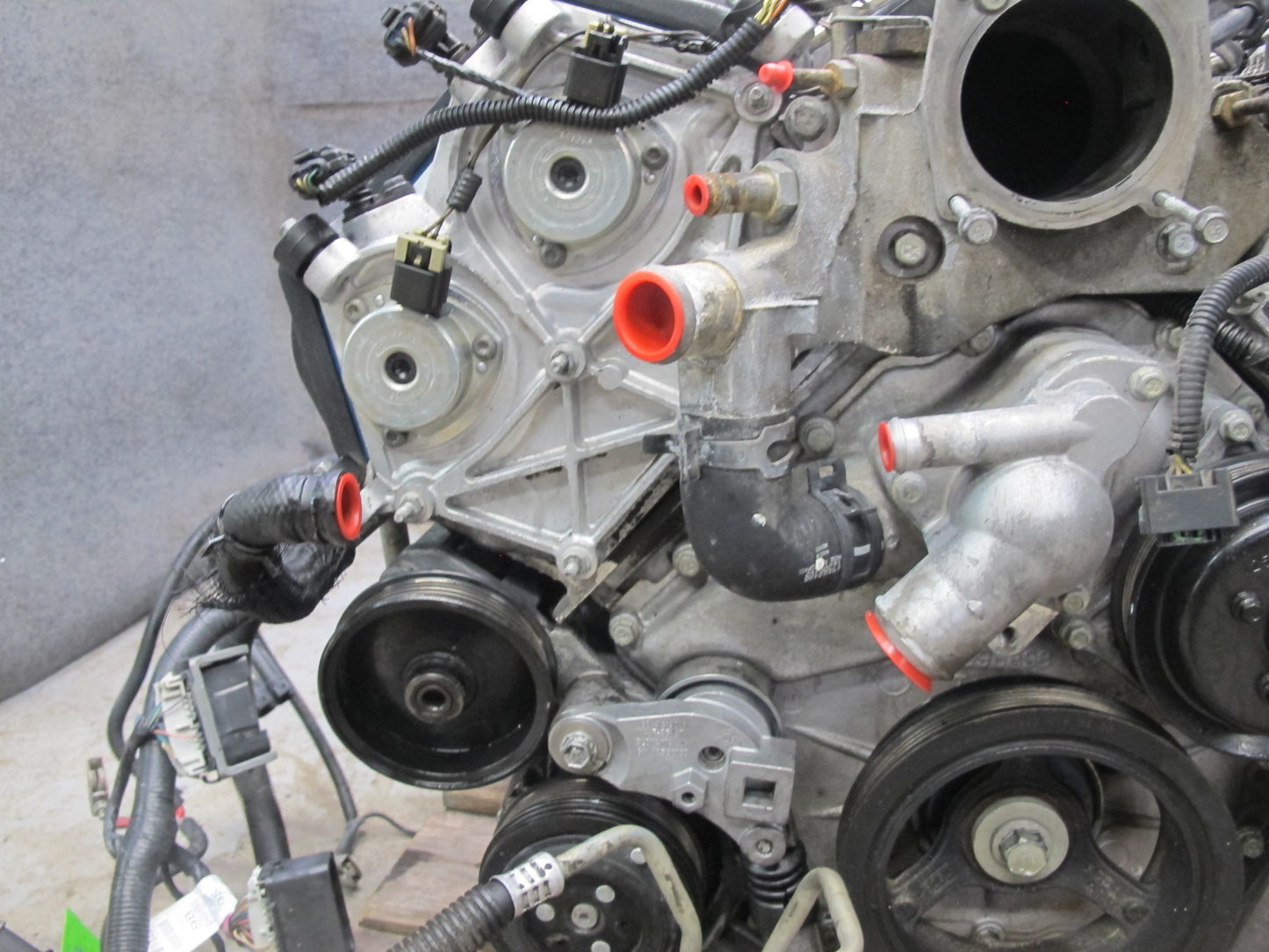 2005 Cadillac XLR 4.6L LH2 RWD VIN A 8TH Digit Complete Engine Motor 107K Miles
