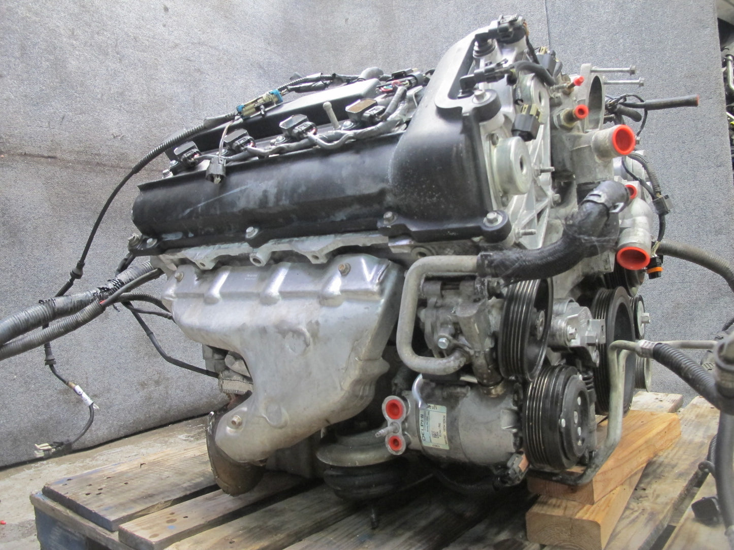 2005 Cadillac XLR 4.6L LH2 RWD VIN A 8TH Digit Complete Engine Motor 107K Miles