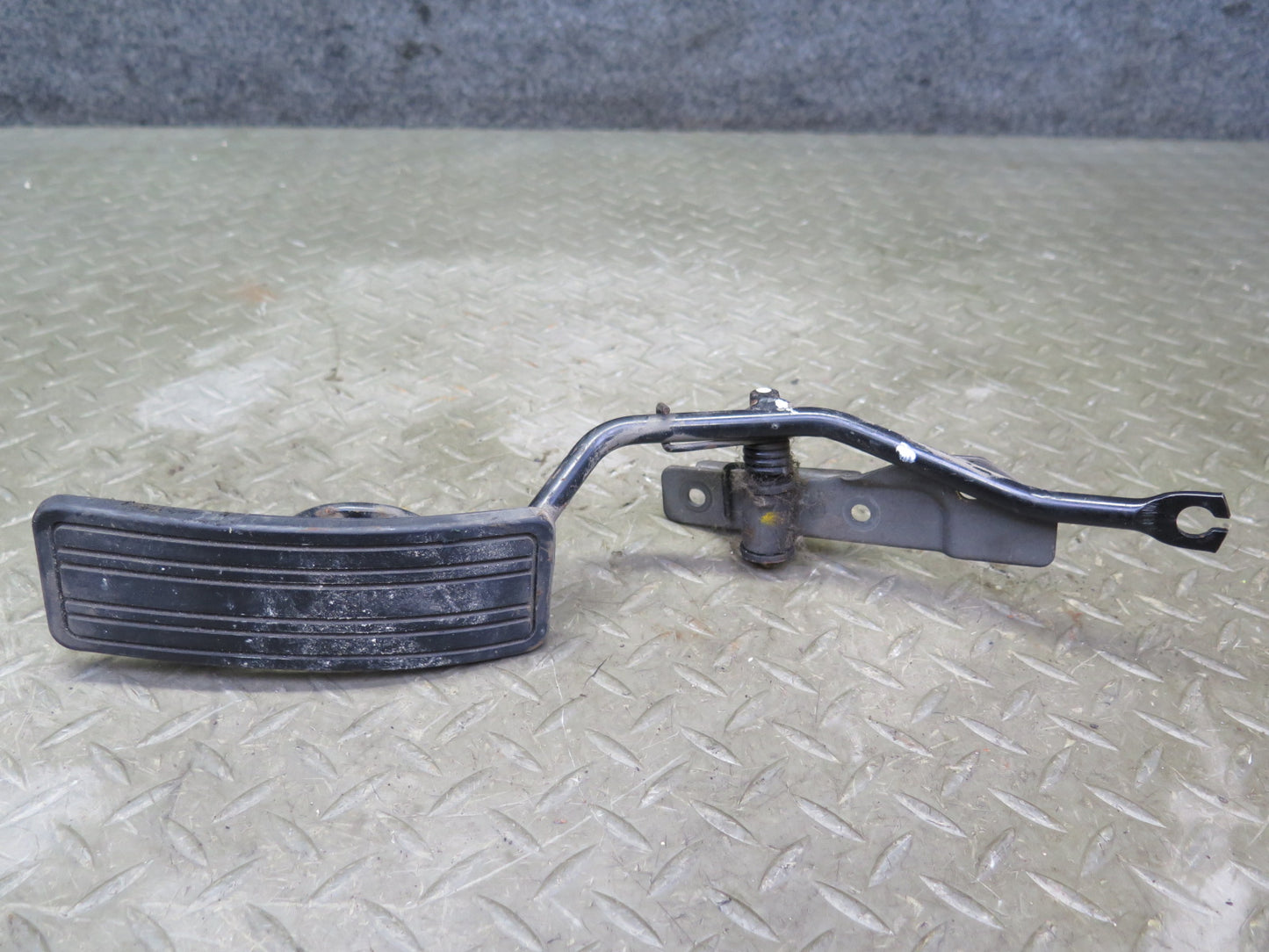 84-86 Nissan Z31 300ZX M/T Gas Brake Stop Clutch Pedal Set of 3 OEM