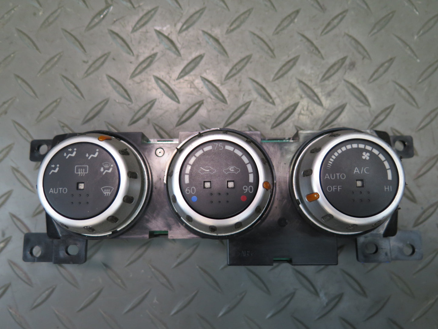 07-09 Nissan Z33 350Z Convertible A/C Heater Climate Control Switch Panel OEM