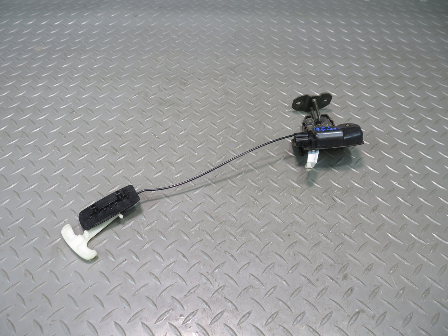 04-09 Nissan 350Z Z33 Convertible Rear Trunk Lid Lock Latch Actuator OEM