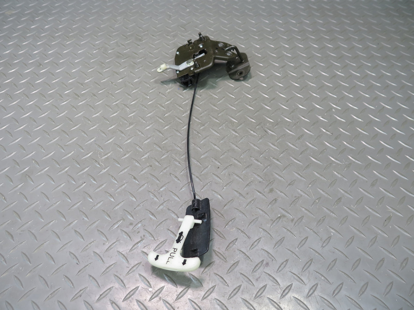 04-09 Nissan 350Z Z33 Convertible Rear Trunk Lid Lock Latch Actuator OEM