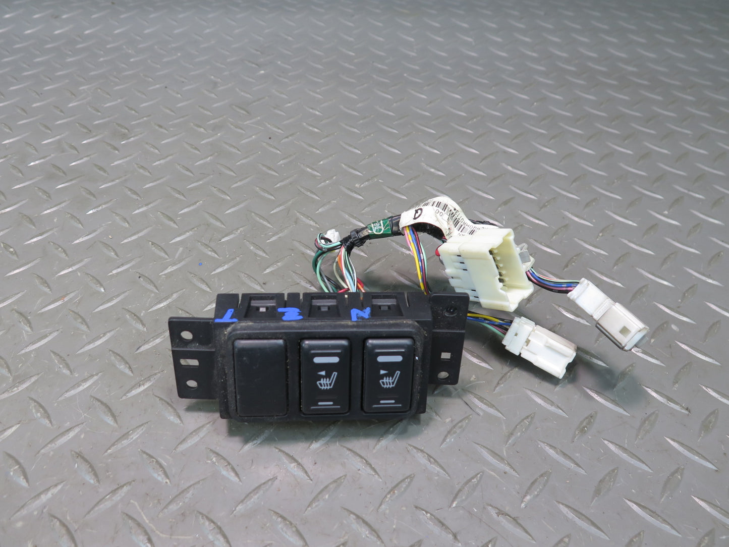 06-08 Nissan 350Z Z33 Convertible Center Console Heated Seat Switch Panel OEM