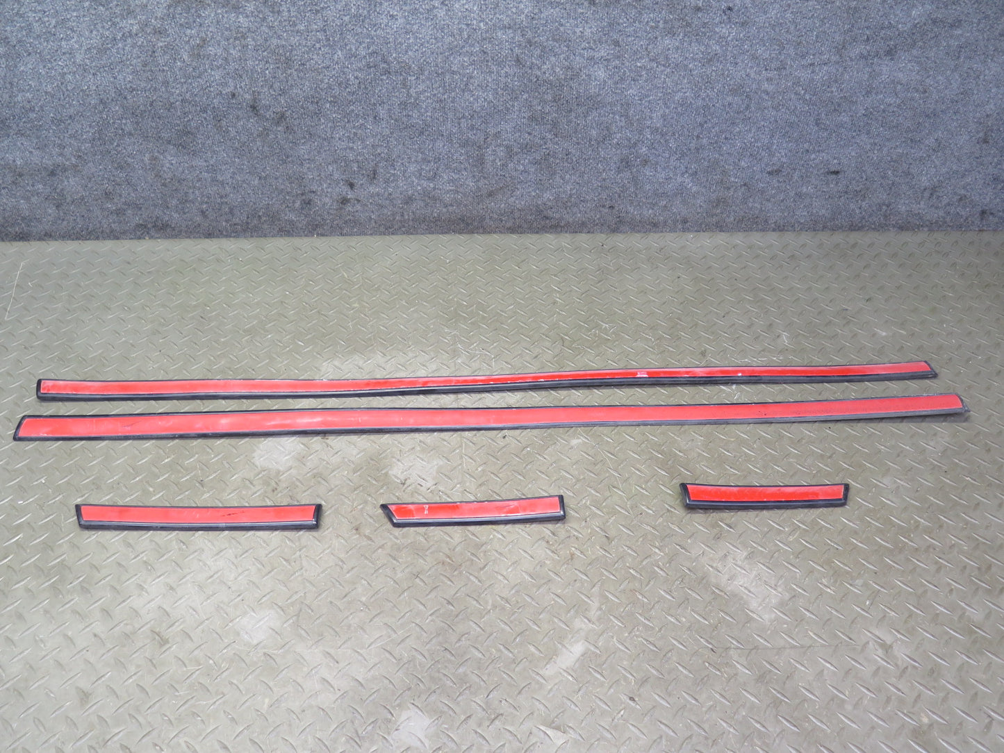 1986 Nissan 300ZX Z31 2+0 Set of 5 Left Right Door Fender Molding Trim RED OEM