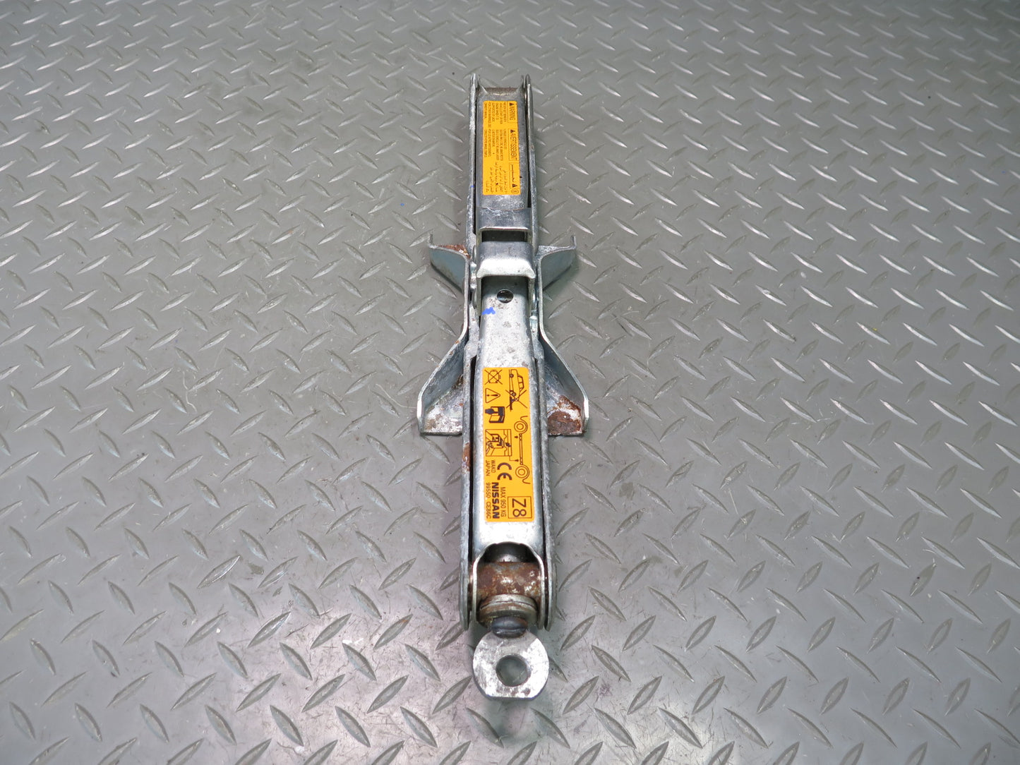 04-09 Nissan 350Z Z33 Convertible Emergency Spare Tire Lift Jack 99550CE86C OEM