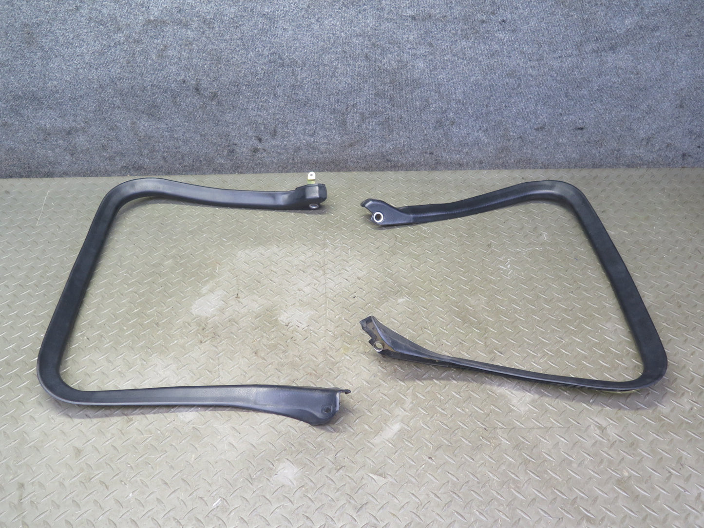 85-89 Nissan Z31 300ZX 2+0 Set of 2 Left & Right T-top Roof Rubber Seal OEM