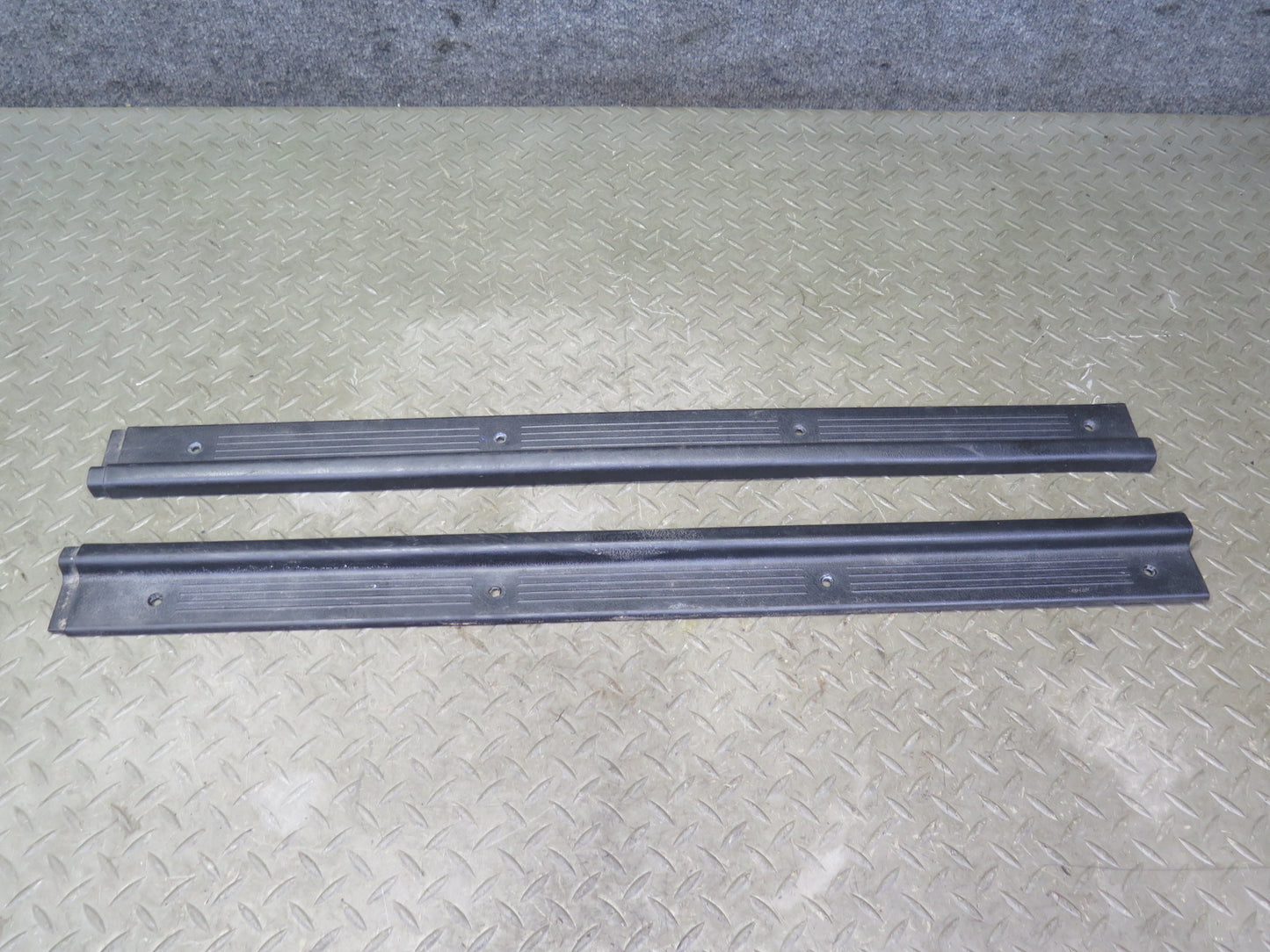 84-89 Nissan Z31 300ZX 2+0 Left Right Door Scuff Sill Plate Trim Panel Set OEM